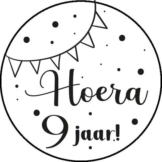 Hoera9jaarsticker-stoepkrijtmeid